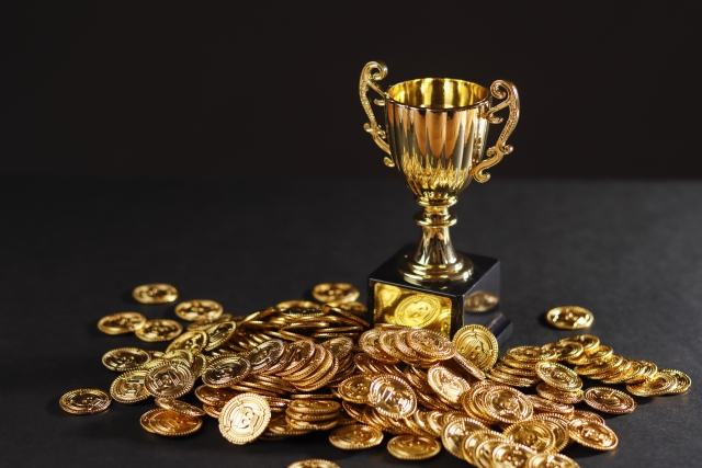 SASUKE　完全制覇者　賞金　日本　アメリカ　安い